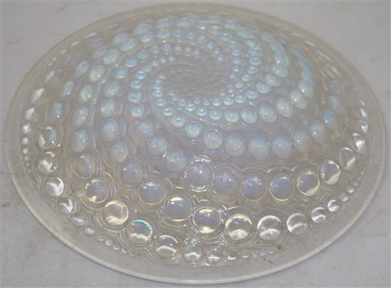 A Rene Lalique Volutes pattern opalescent glass dish, 25cm